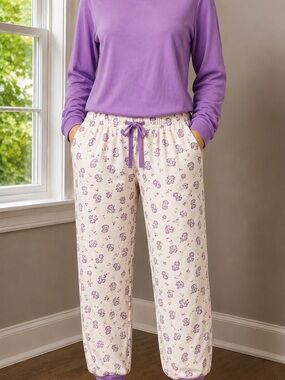 Women’s Purple Floral Pajama Set - Cozy Long Sleeve Top & Drawstring Pants